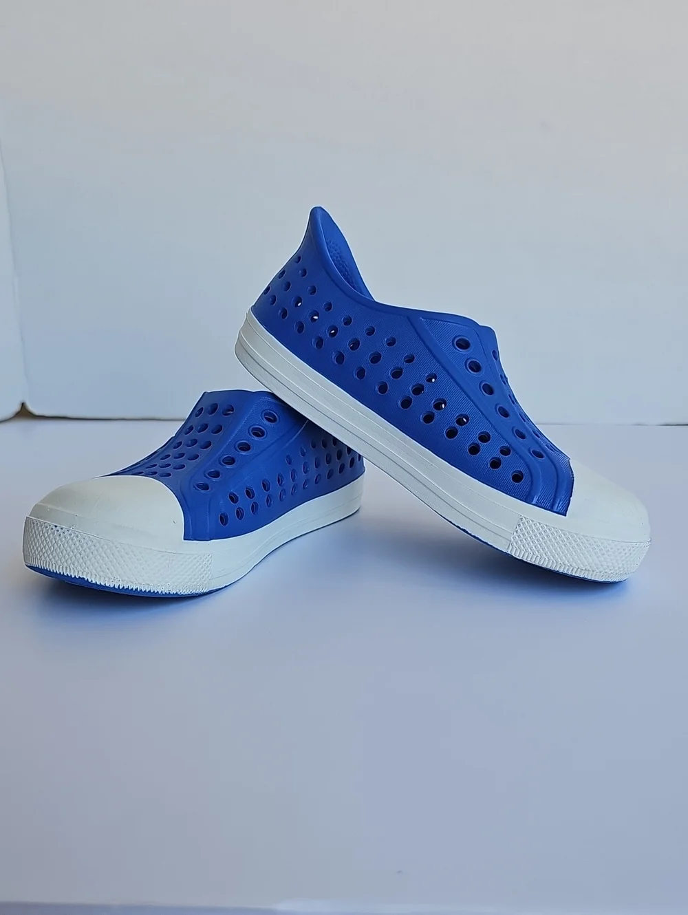 Wonder Nation Blue & White Rubber Water Shoes Slip On Clogs Size 9-10